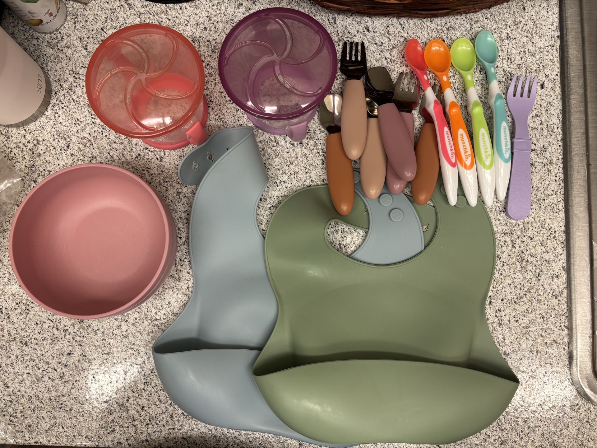 baby feeding items