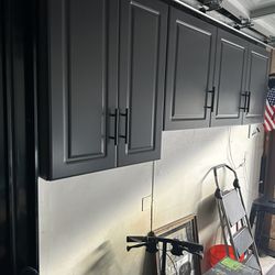 Garage Cabinets And Great Condition