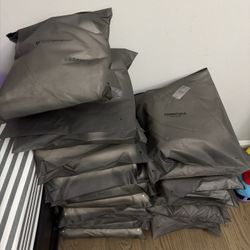 light oatmeal and dark oatmeal essentials