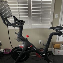 Peloton Bike