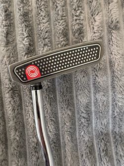 Odyssey putter right handed