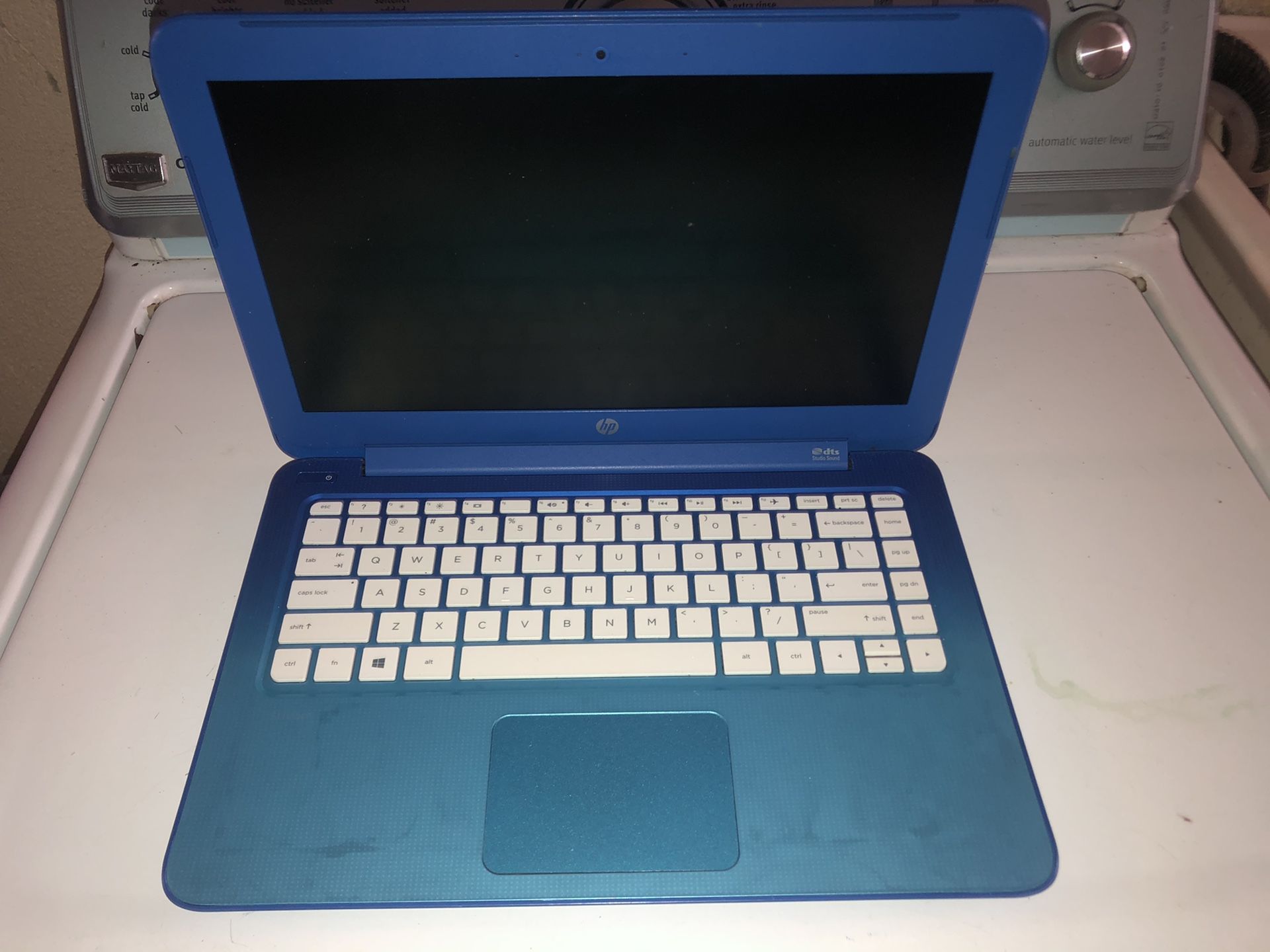 Hp laptop (Blue)