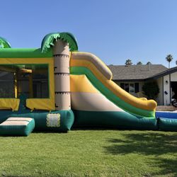 Bounce House 