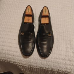 Men's Black Size 13 Shoe