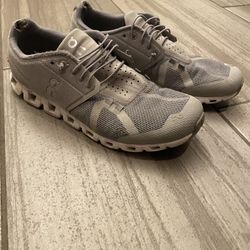 On Cloud Mens Shoes Size 10.5 