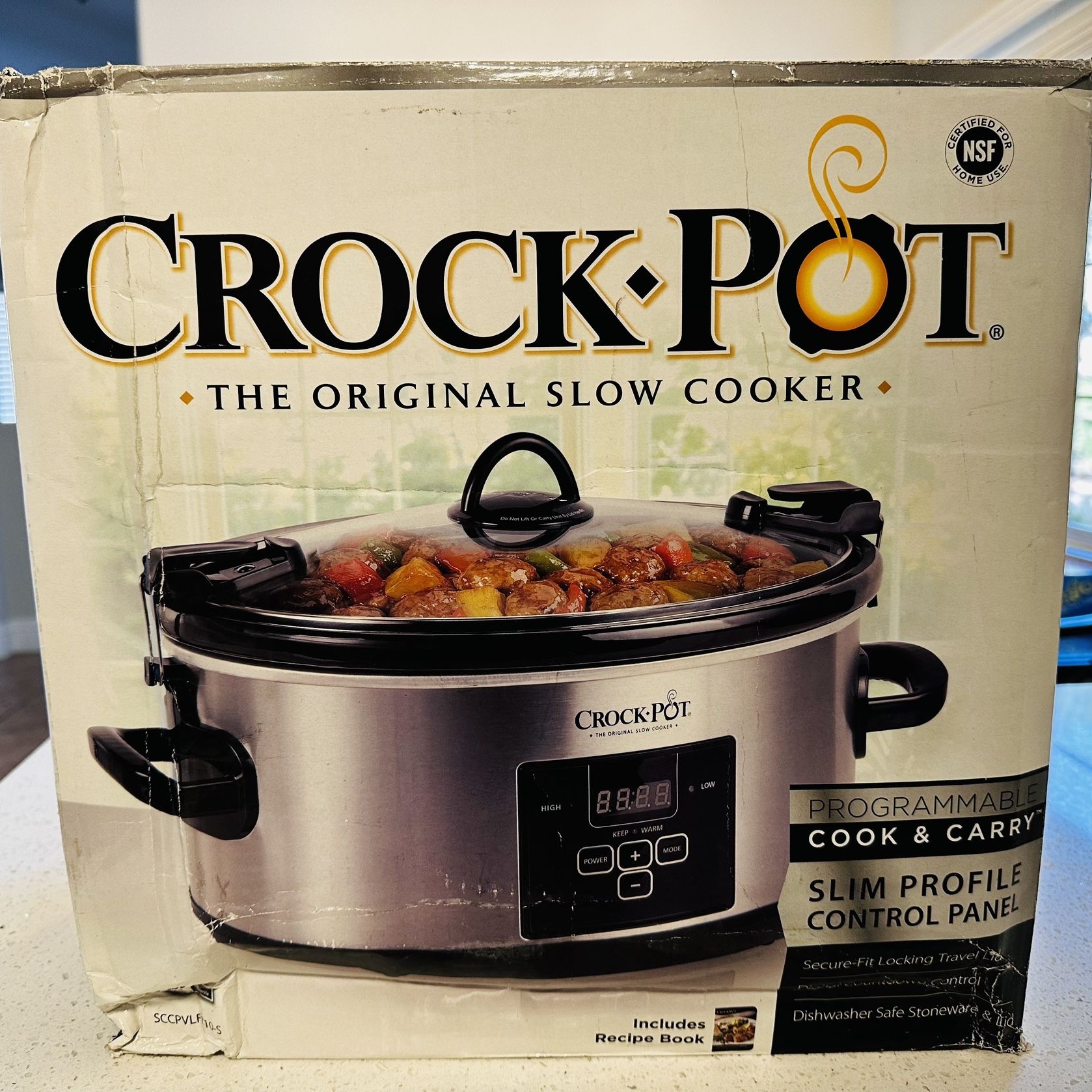CrockPot 7.0-Quart Cook & Carry Programable Slow Cooker for Sale in Las  Vegas, NV - OfferUp