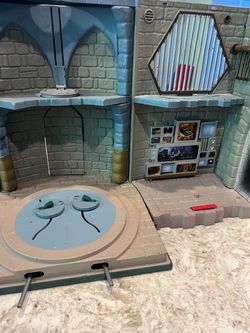 Teenage Mutant Ninja Turtles TMNT SEWER LAIR Playset (2003)