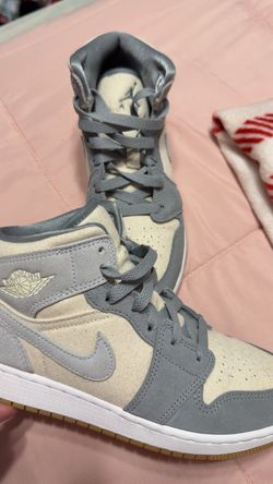 Tennis Shoes