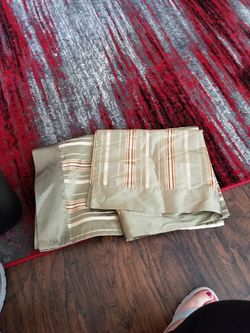Curtains like new dont need it 3 of them