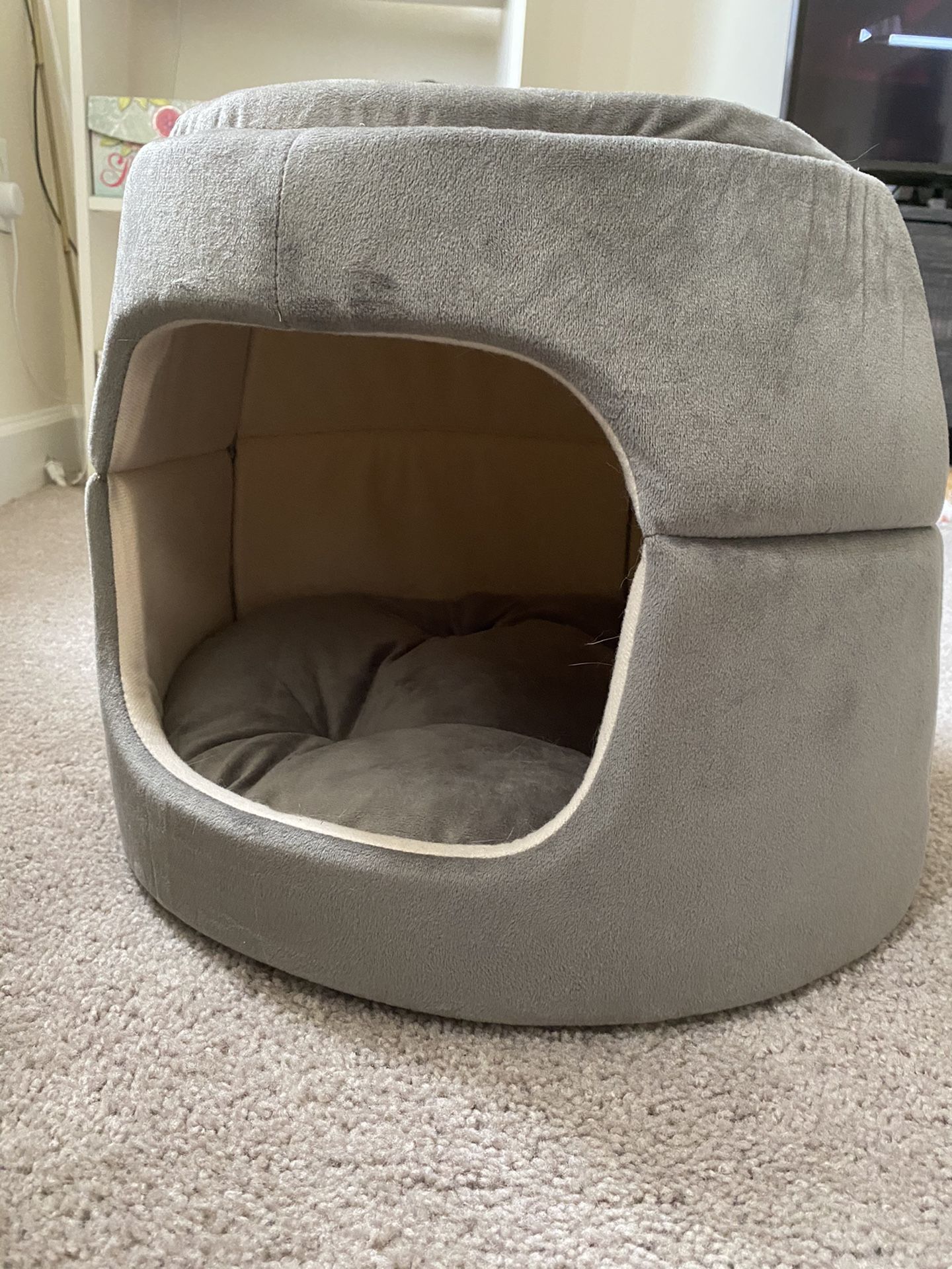 Medium size Cat Bed