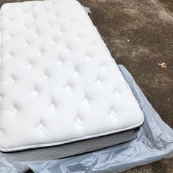 Winkbed GravityLux Twin XL Mattress