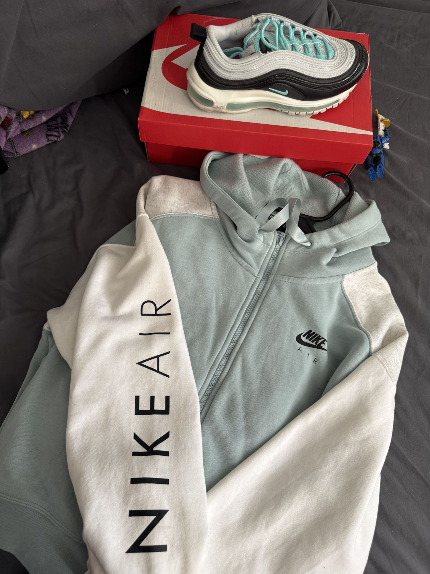 Women’s Nike Sweatsuit And Shoe Matching Set