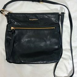 Tommy Bahama black leather crossbody bag with a front zip pocket EUC 