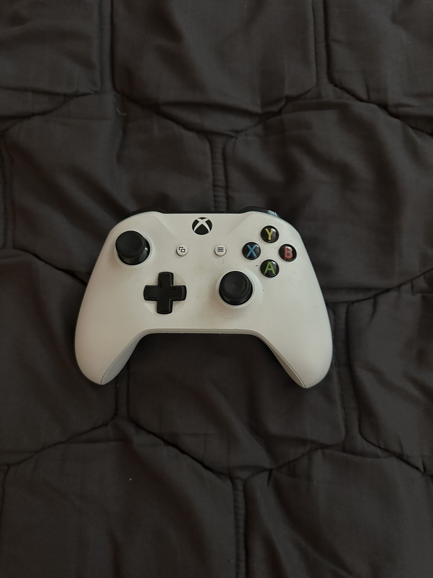 XBOX ONE CONTROLLER