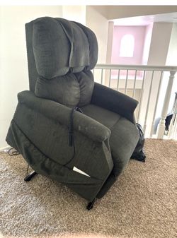 Reclining couch for handicap