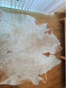 Cowhide Rug 90inx90in