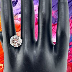 5.01 Ct Lab Grown Round Shape Certified Diamond 