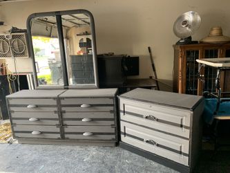 THREE PIECE FURNITURE  GOOD DEAL 