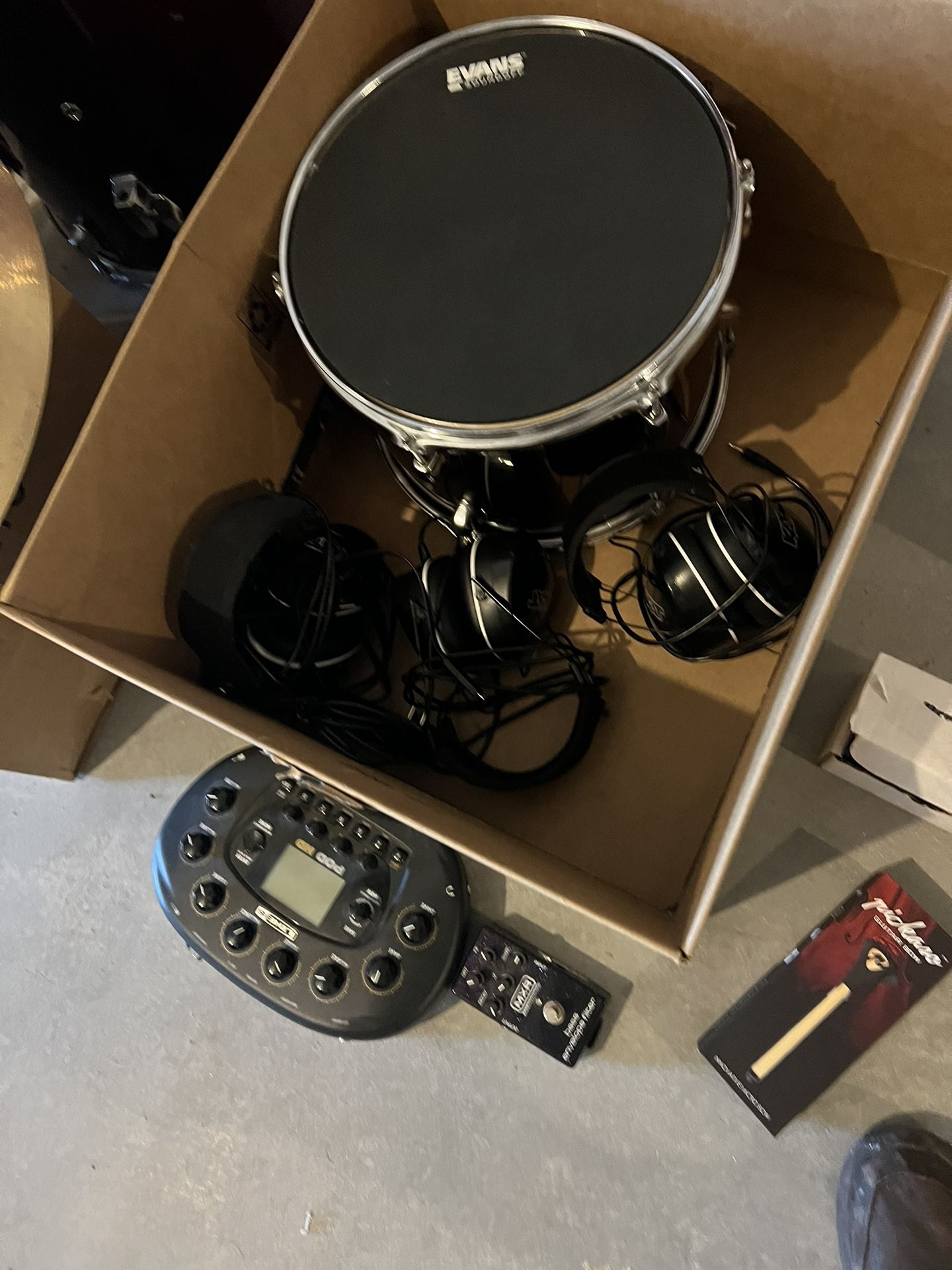 Drum Set Full Plus Accessories 