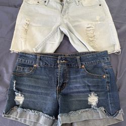 Shorts Women Size 5 And 7 