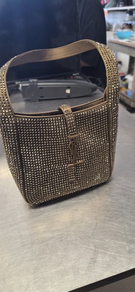 YSl Purse Comes With Authentic Paper 