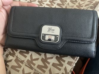 Guess Wallet