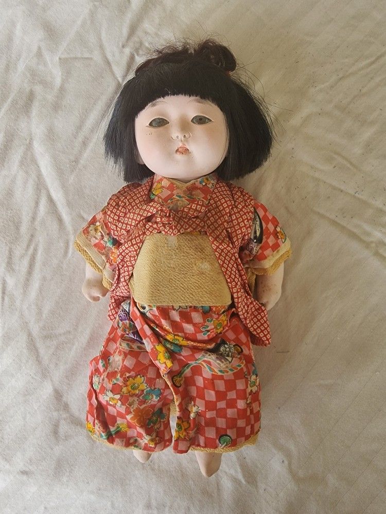 Girl Gofun Doll 9 1/2" Ichimatsu Japanese 1940s