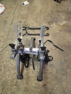 Saris Bones 2 trunk bike rack + 2 bike beam adapters included