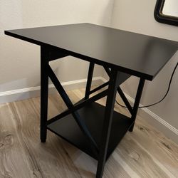 2 End Tables 