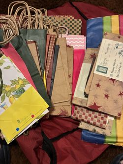 Over 100 Gift Bags/tissue Paper