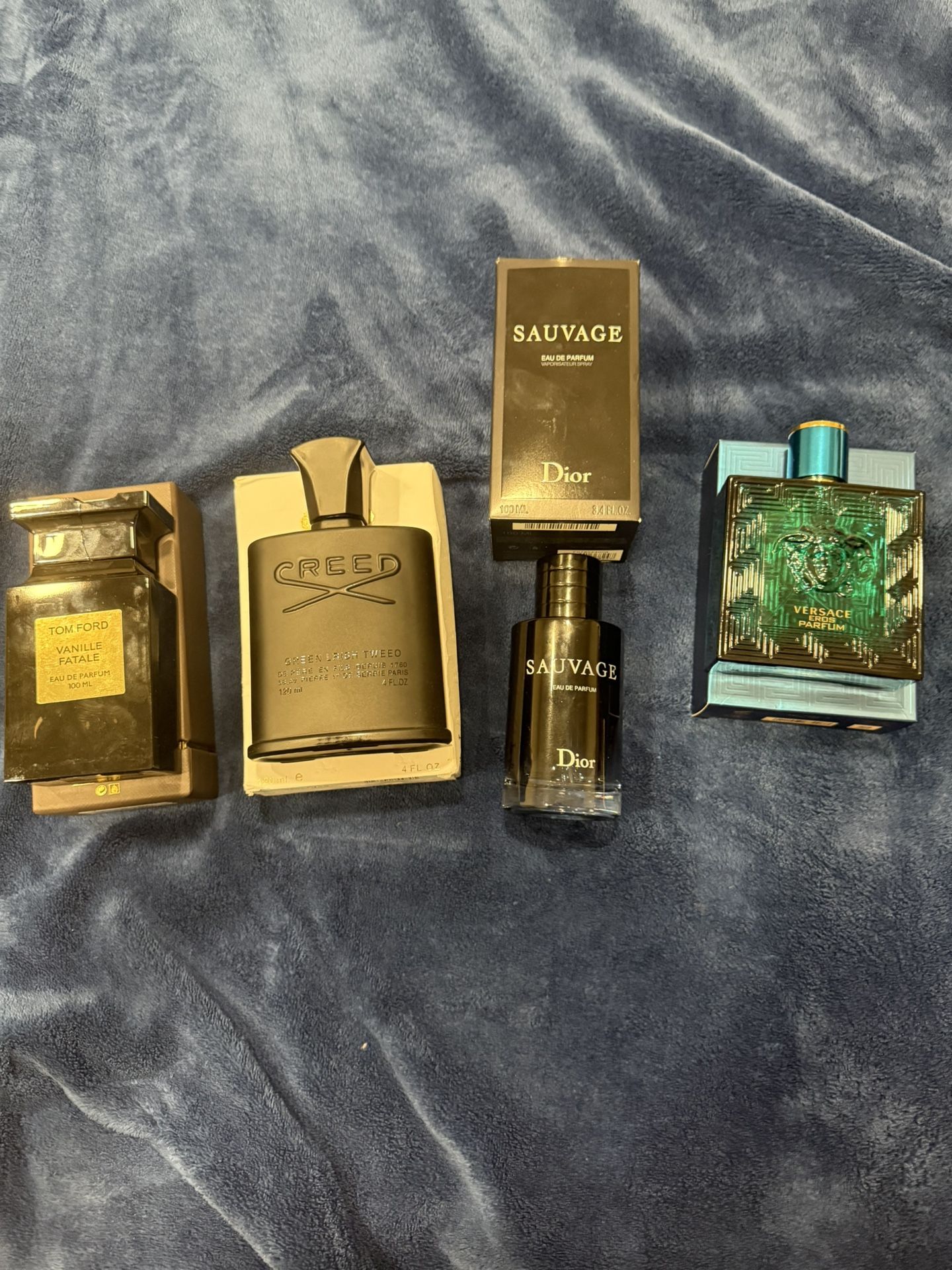 Dior Sauvage, Versace Eros, Creed Greenlish Tweed,tom Ford Vanille Fatale. 