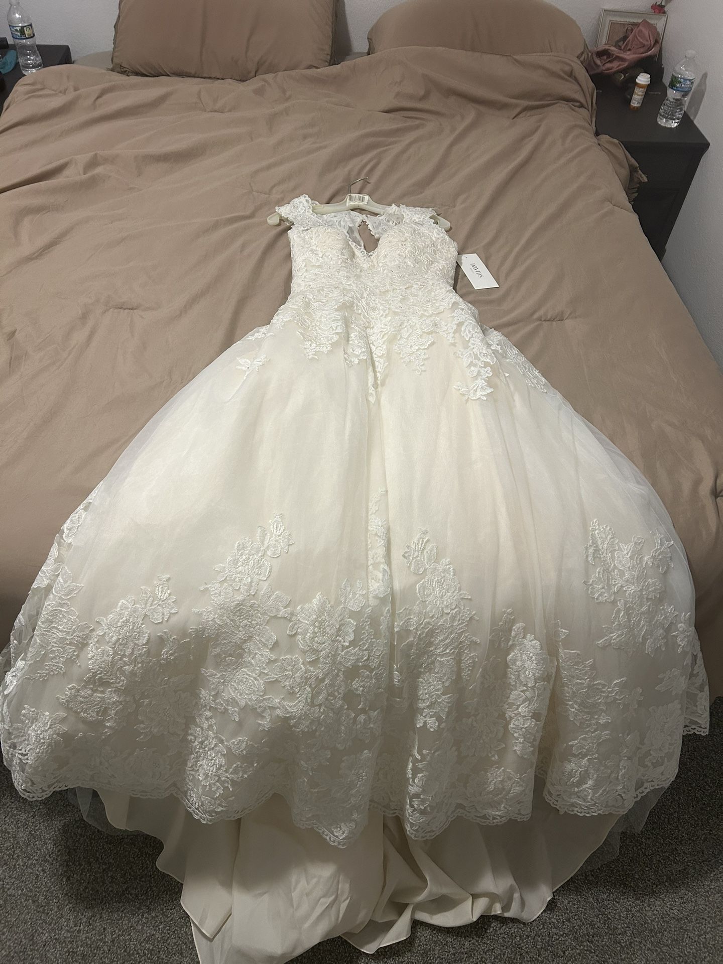 Lace Wedding Dress