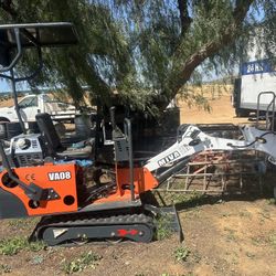 Brand New Mini Excavator, Gas Engine 15hp