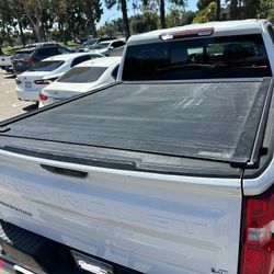 Retrax XR Bed Cover (Short Bed)