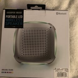 Portable LED speaker
