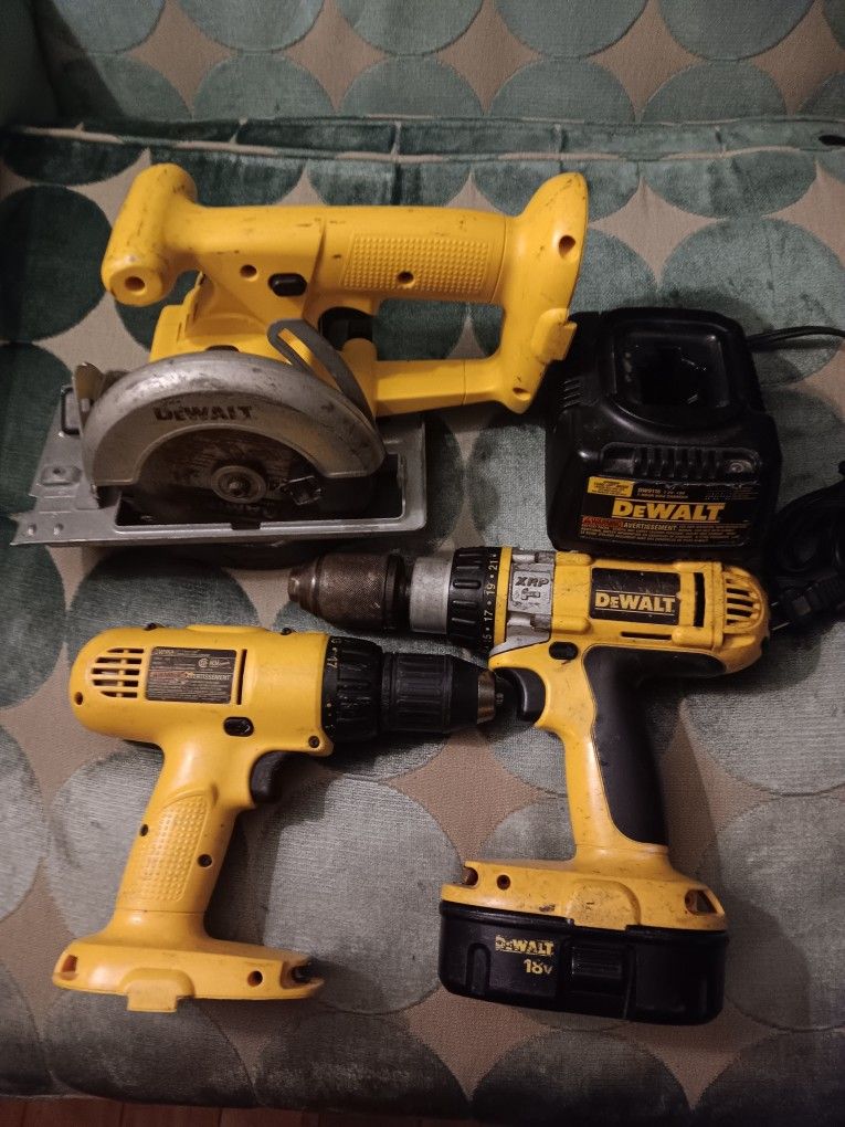 18 V HAMMER  DRILL  COMBO  
