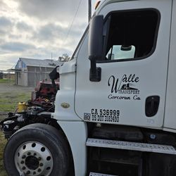 2012 Freightliner Cascadia 