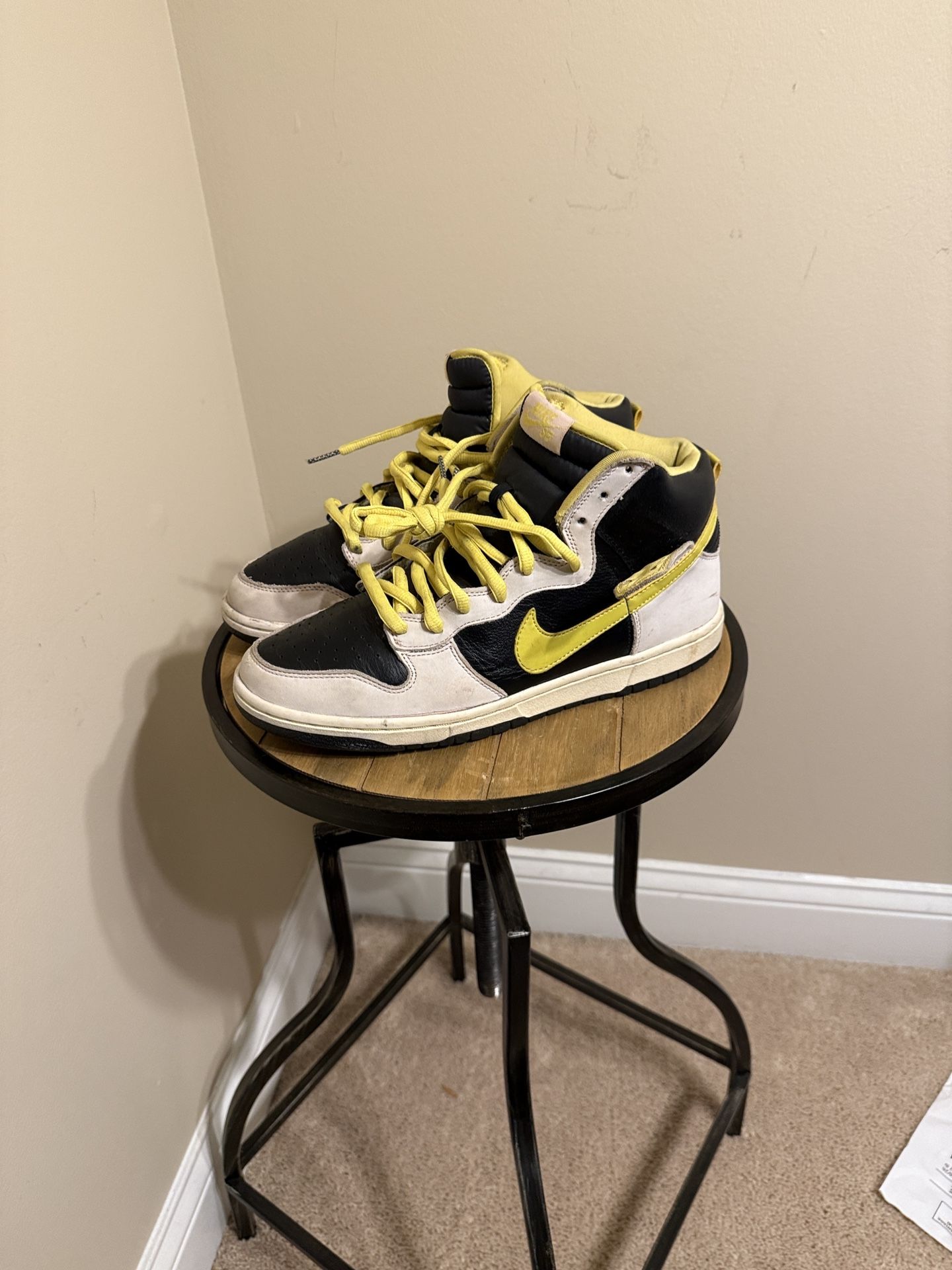 Nike SB Miss Piggy Dunks