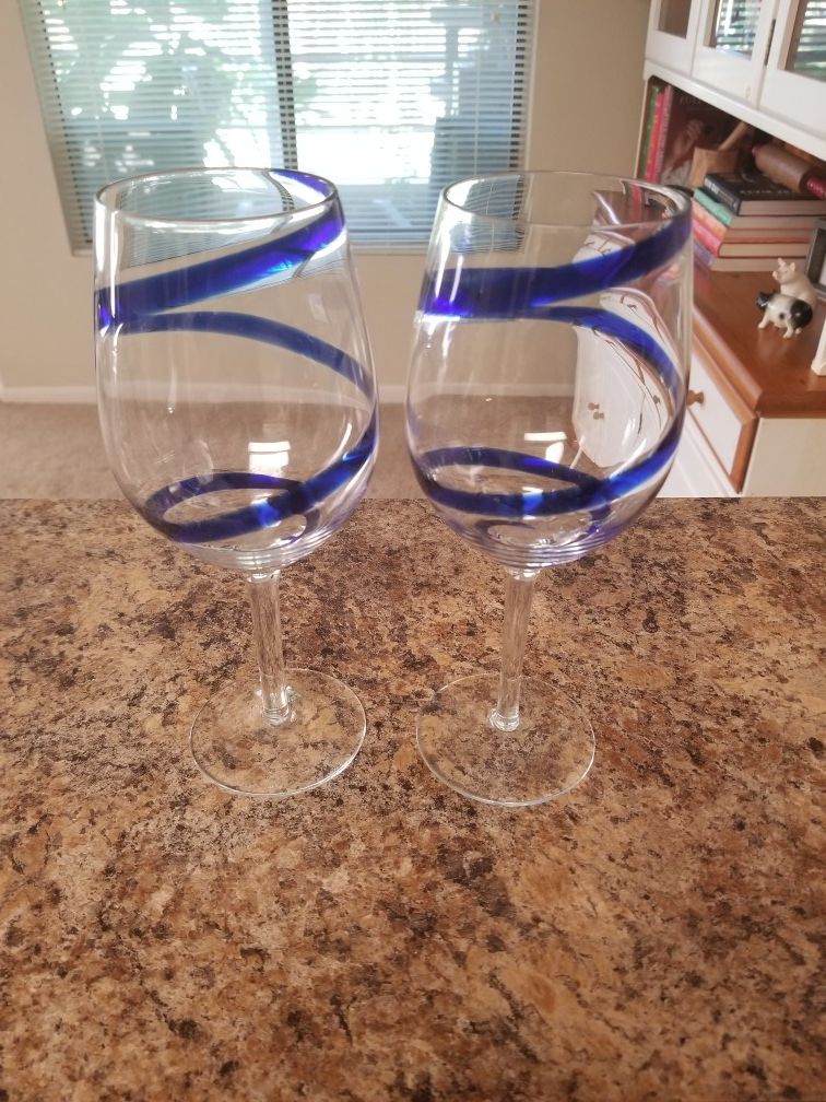 Glassware: wine, snifter, martini