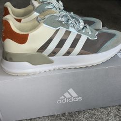 Adidas Men Running Shoes Size 9.5-10