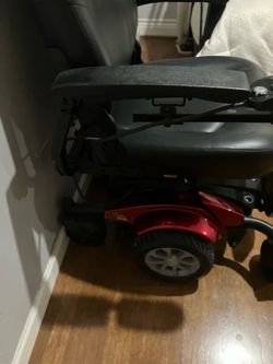 Elec chair like new