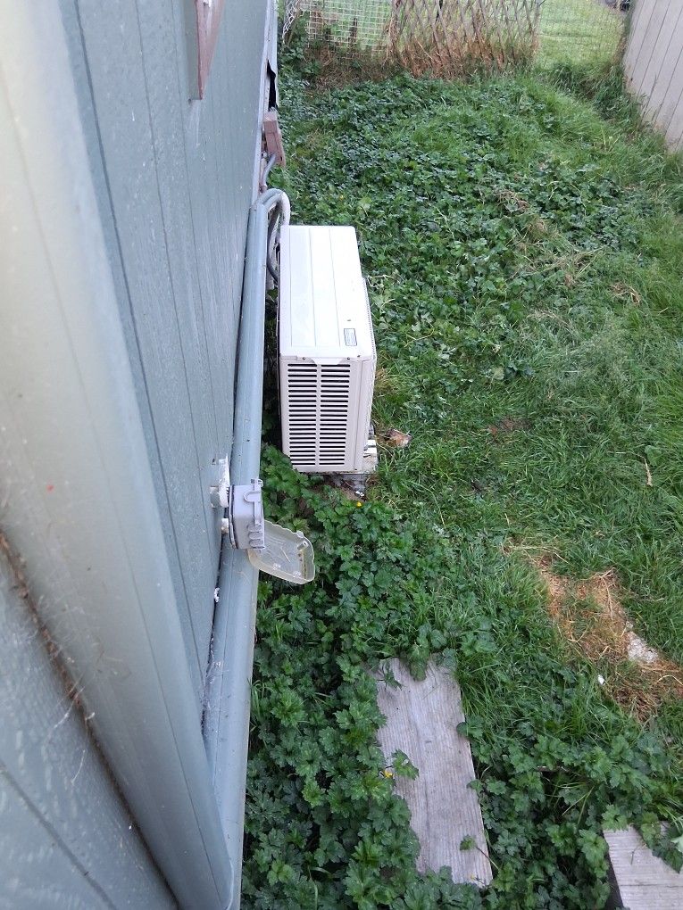 Mitsubishi  Energy Heater Heats AND Coold 1400 Square Ft