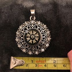 Big Round Clear Rhinestones Framed Snowflake Black White Modern Tribal Pendant Winter Jewelry