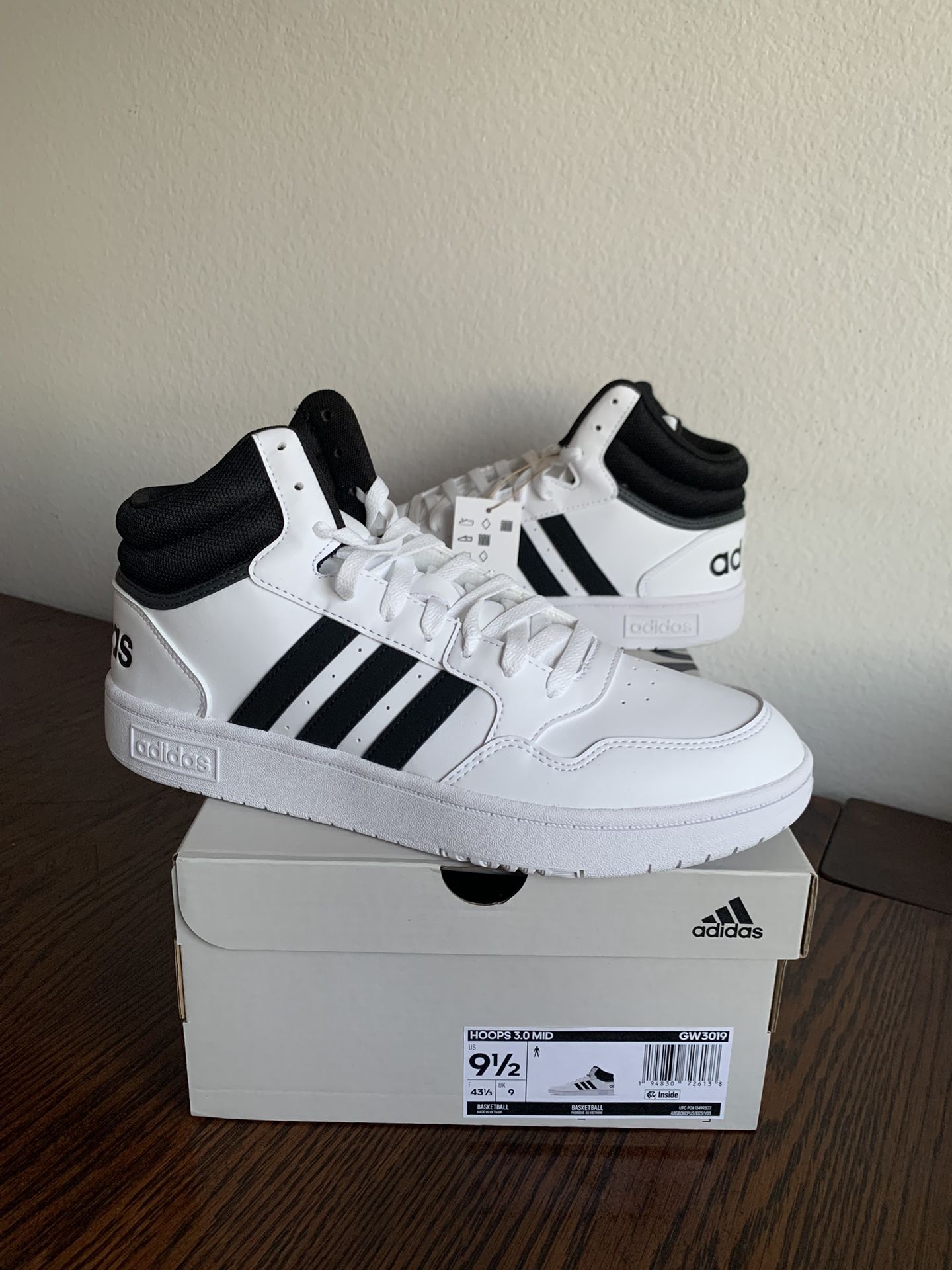 Size:9.5 New Men Adidas Shoes  Talla:9.5 Tennis Adidas Nuevos De Hombre  $50** Pick Up Oxnard,CA 93033 