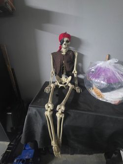 Life-Size Pirate Skeleton Halloween Decoration