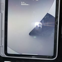 10th Gen iPad 10.9 Inch 64 gb Silver (WiFi) | Apple Pencil 1st Generation [SEE DESCRIPTION EXTRA ITEMS INCLUDED]