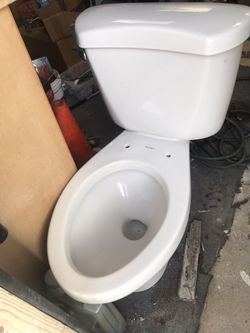 American Standard 2-piece Toilet