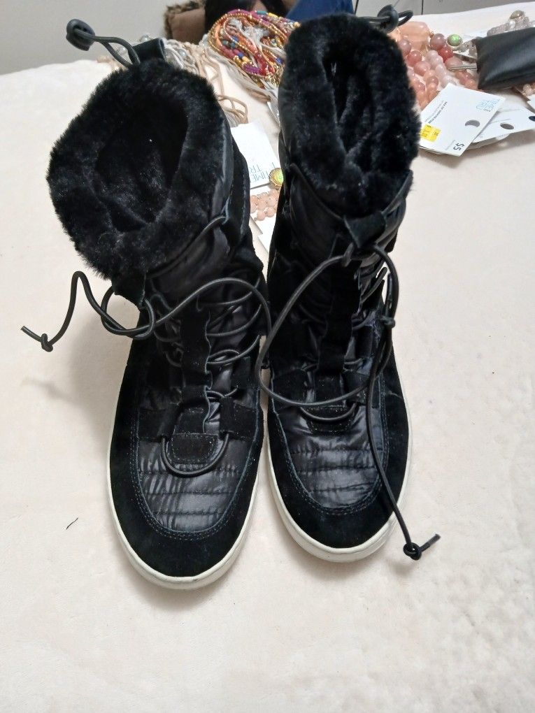 Woman Boots