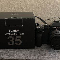 Fujifilm XS10 With Fujinon 35mm F2