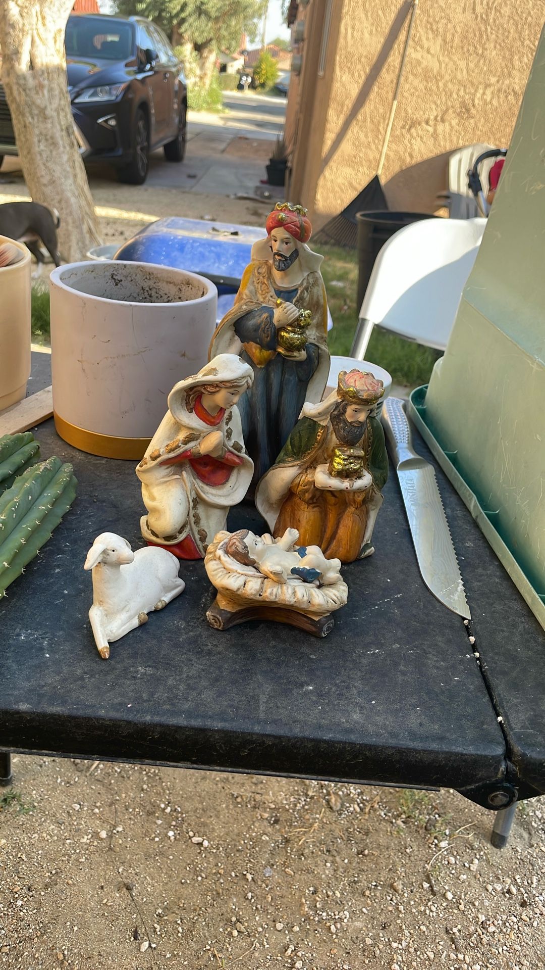 5 religious Porcelain Items
